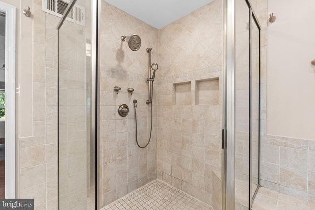 13645 UNION VILLAGE CIR, Clifton, VA 20124