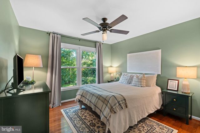 13645 UNION VILLAGE CIR, Clifton, VA 20124