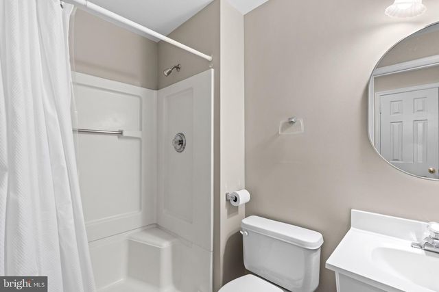 13645 UNION VILLAGE CIR, Clifton, VA 20124