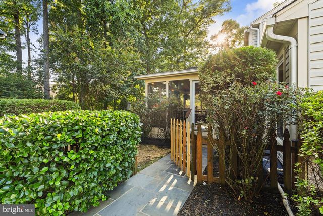 13645 UNION VILLAGE CIR, Clifton, VA 20124