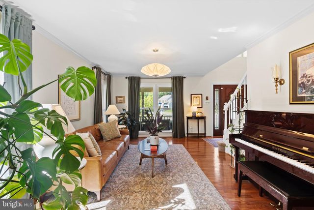 13645 UNION VILLAGE CIR, Clifton, VA 20124