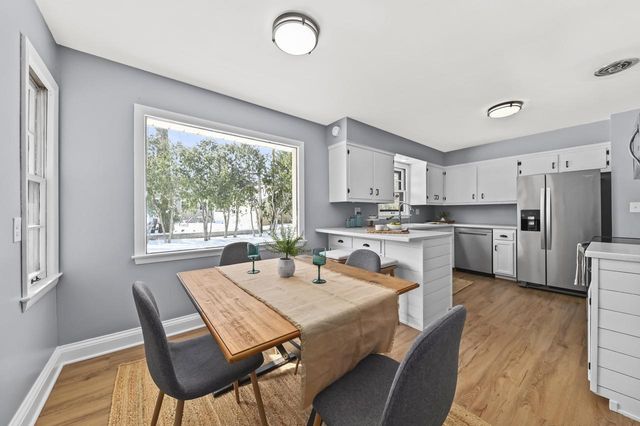 537 N 114th STREET, Wauwatosa, WI 53226