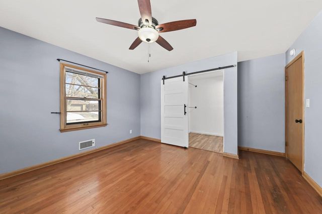 537 N 114th STREET, Wauwatosa, WI 53226