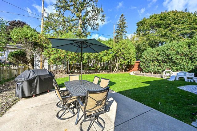 537 N 114th STREET, Wauwatosa, WI 53226