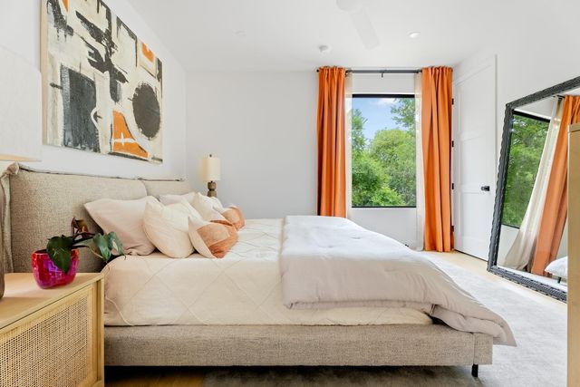 4911 Duval ST, Austin, TX 78751