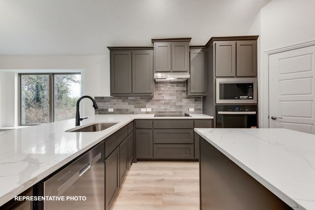 324 Skeen Peak, Springtown, TX 76082