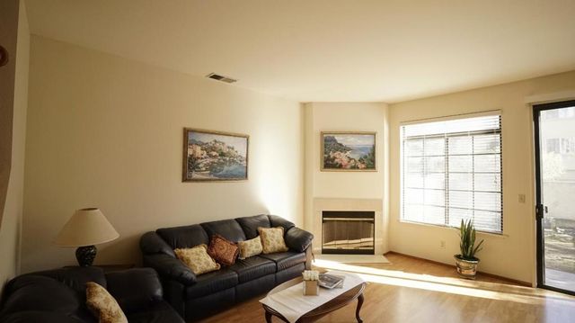 62 Washington Square Drive, Milpitas, CA 95035