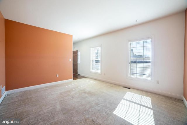 5988 CAMDEN DR, Harrisburg, PA 17112