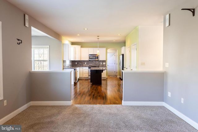 5988 CAMDEN DR, Harrisburg, PA 17112