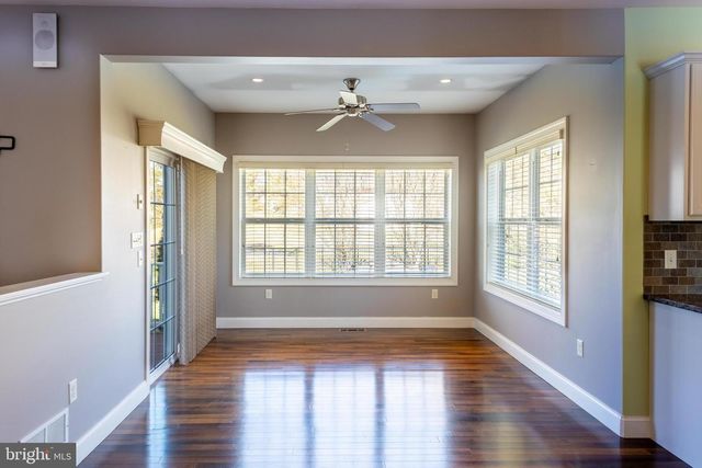 5988 CAMDEN DR, Harrisburg, PA 17112