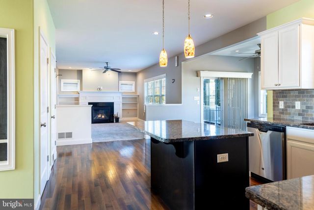 5988 CAMDEN DR, Harrisburg, PA 17112