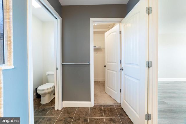 5988 CAMDEN DR, Harrisburg, PA 17112