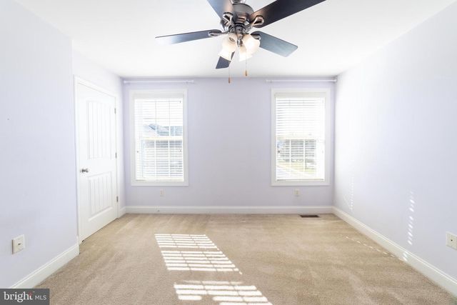 5988 CAMDEN DR, Harrisburg, PA 17112