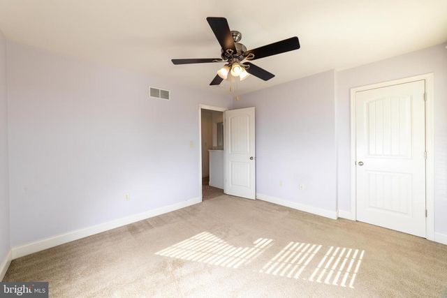 5988 CAMDEN DR, Harrisburg, PA 17112