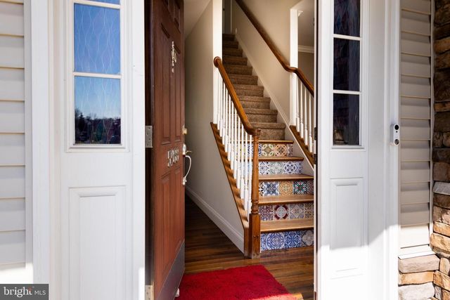 5988 CAMDEN DR, Harrisburg, PA 17112