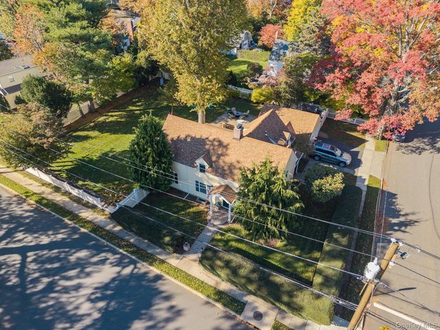 61 Drexel Avenue, Westbury, NY 11590