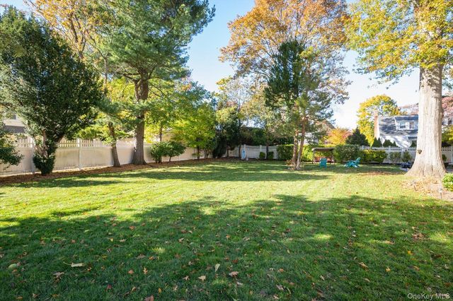 61 Drexel Avenue, Westbury, NY 11590