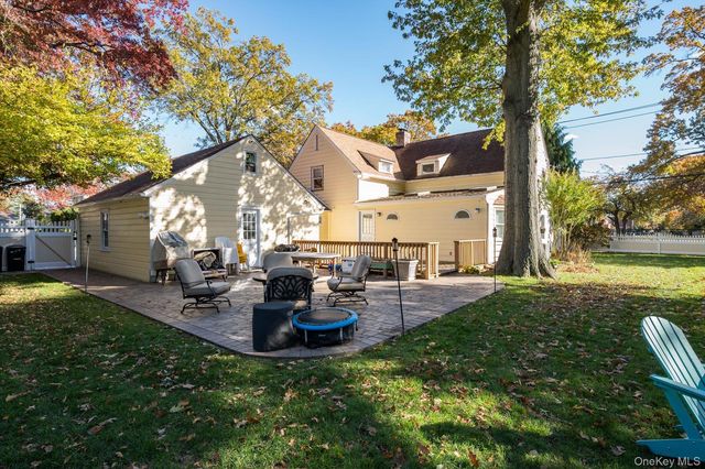 61 Drexel Avenue, Westbury, NY 11590