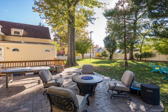 61 Drexel Avenue, Westbury, NY 11590