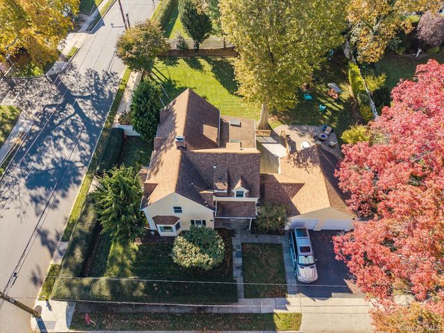 61 Drexel Avenue, Westbury, NY 11590