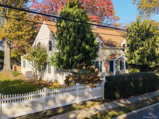 61 Drexel Avenue, Westbury, NY 11590