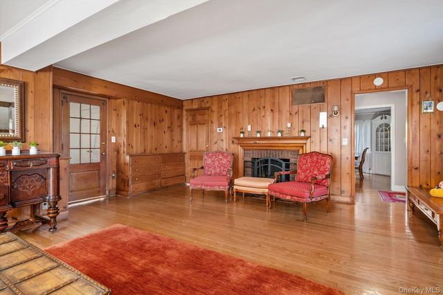 61 Drexel Avenue, Westbury, NY 11590