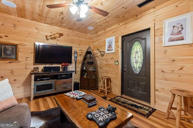 35 Wunder Bear Ridge Road, Morganton, GA 30560