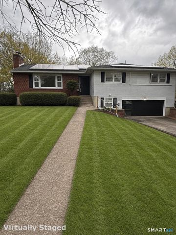 91 Hartley Drive, Waterbury, CT 06705