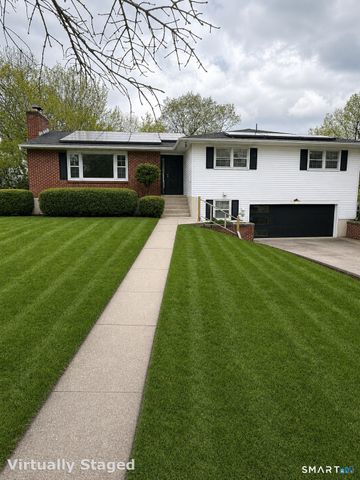 91 Hartley Drive, Waterbury, CT 06705