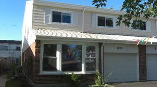 9038 Hollyberry Avenue, Des Plaines, IL 60016