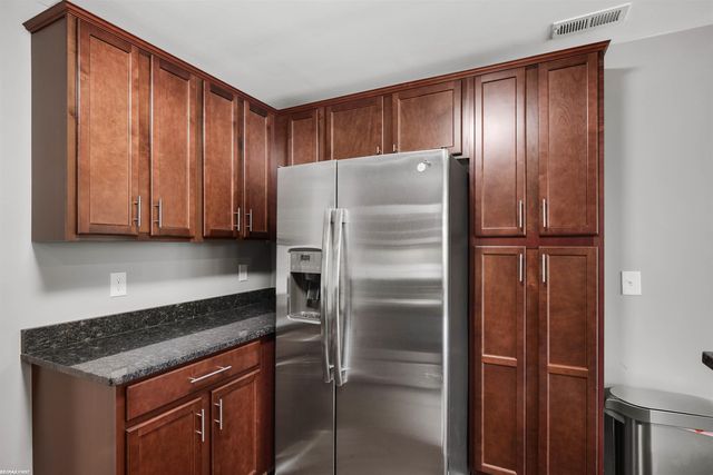6986 Boulder Pointe Court 91, Washington, MI 48094