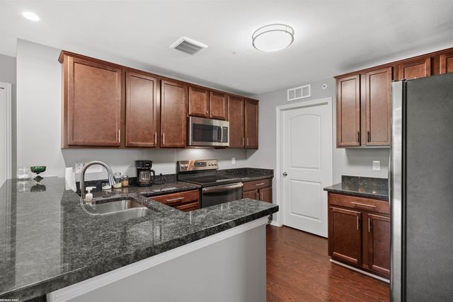 6986 Boulder Pointe Court 91, Washington, MI 48094