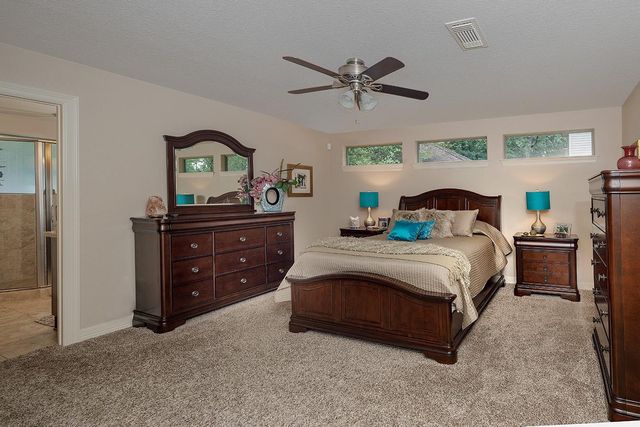 4 Postvine Court, The Woodlands, TX 77381