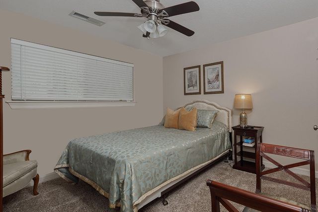 4 Postvine Court, The Woodlands, TX 77381