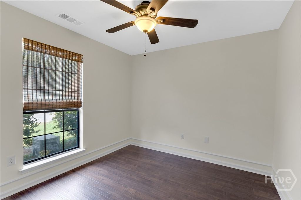 Image 22 of property listing at 132 Hunt Club Court, Savannah, GA 31406