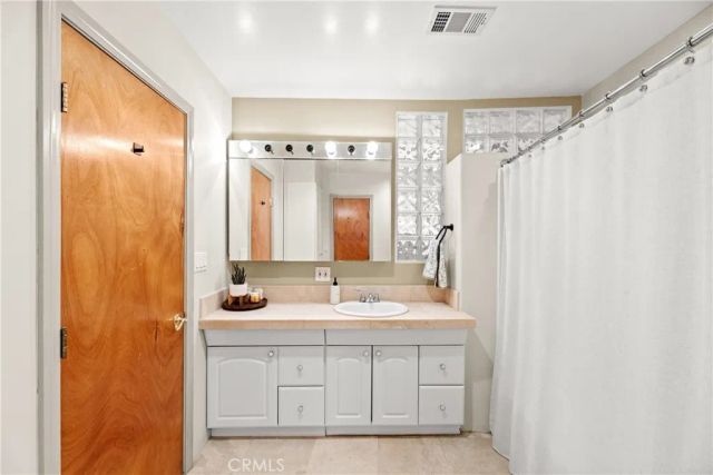 30199 Windward Drive, Canyon Lake, CA 92587