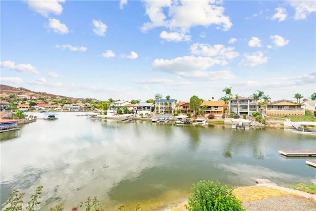 30199 Windward Drive, Canyon Lake, CA 92587