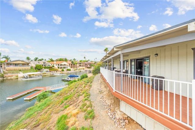 30199 Windward Drive, Canyon Lake, CA 92587