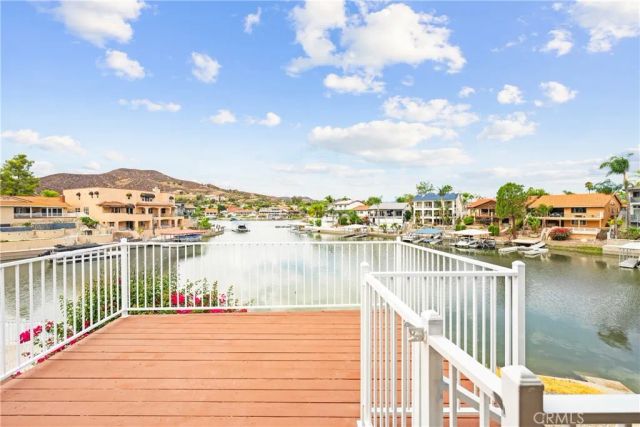 30199 Windward Drive, Canyon Lake, CA 92587
