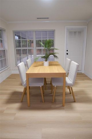 1084 SW 4th Ave, Pompano Beach, FL 33060