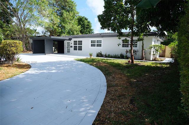1084 SW 4th Ave, Pompano Beach, FL 33060