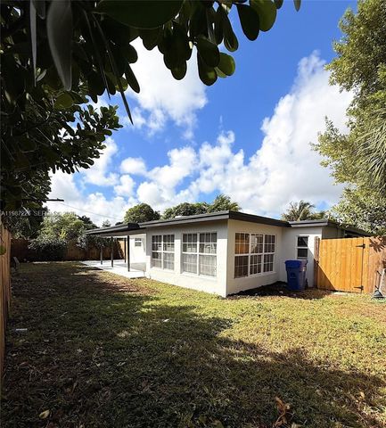 1084 SW 4th Ave, Pompano Beach, FL 33060