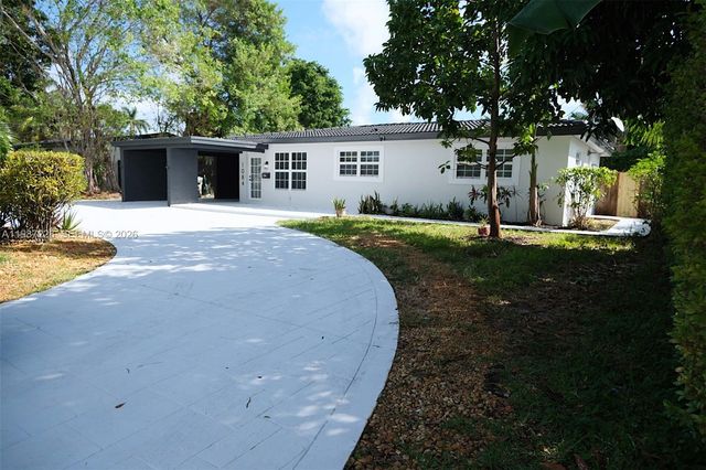 1084 SW 4th Ave, Pompano Beach, FL 33060