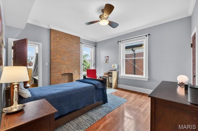 5123 Westminster Place, St Louis, MO 63108