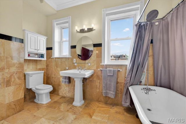 5123 Westminster Place, St Louis, MO 63108