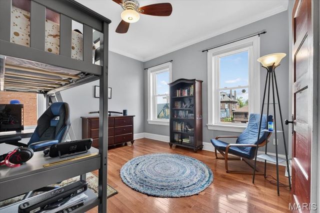 5123 Westminster Place, St Louis, MO 63108