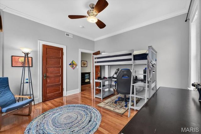 5123 Westminster Place, St Louis, MO 63108