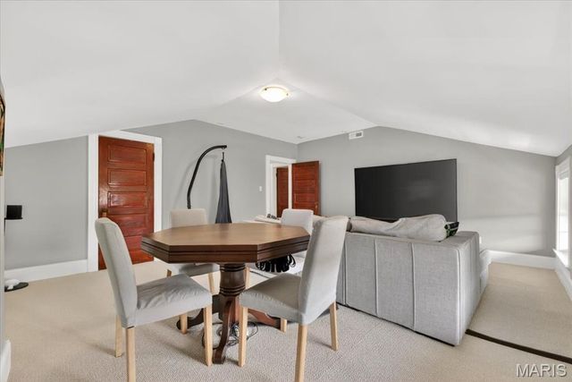 5123 Westminster Place, St Louis, MO 63108