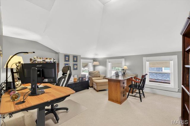 5123 Westminster Place, St Louis, MO 63108