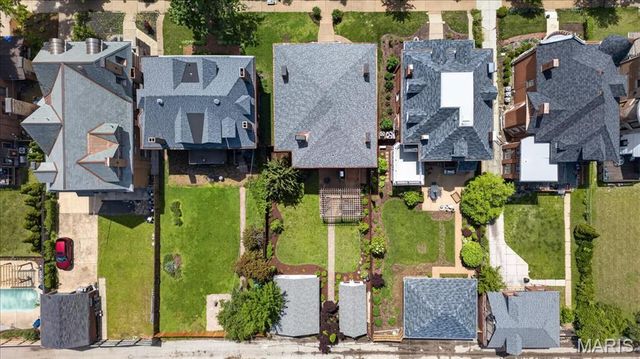 5123 Westminster Place, St Louis, MO 63108